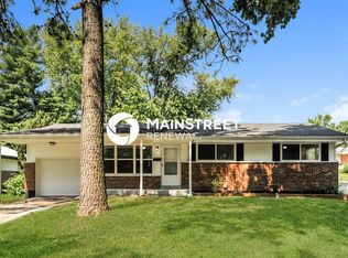 9827 Portage Dr, Saint Louis, MO 63136