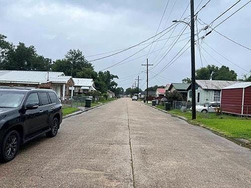 5th image of 331 Morrison Ave