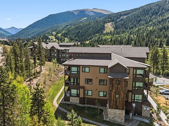 5th image of 75 Clearwater Way UNIT 303