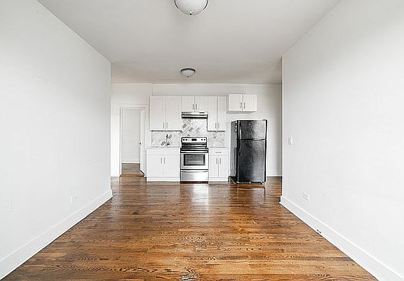 3rd image of 2574 Bedford Ave APT 3B