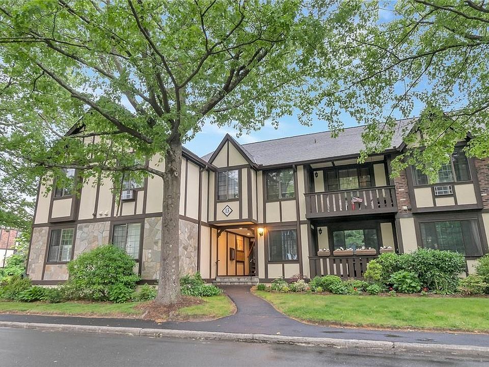 1st image of 13 Foxwood Drive #5