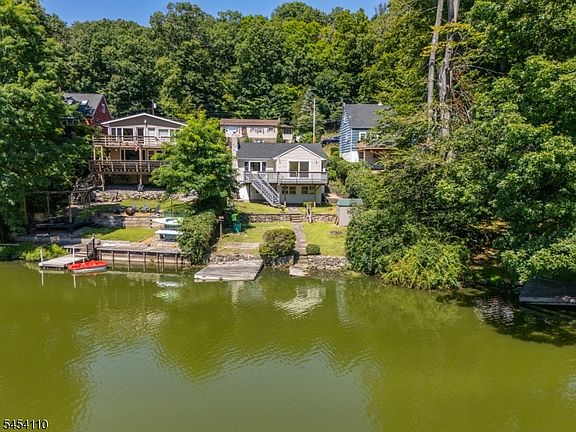 5th image of 235 Skyline Lake Dr