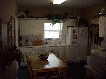 5th image of 13 Shagbark Dr