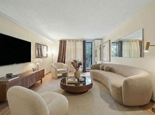 10626 151a St #106, Surrey, BC