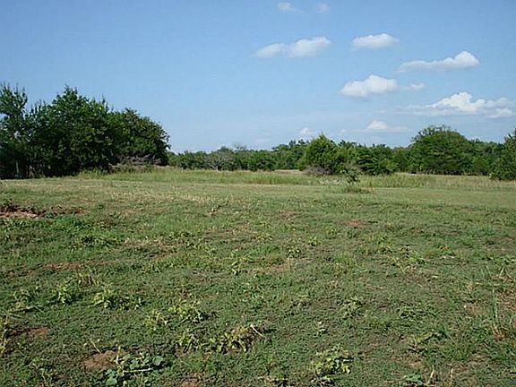 4th image of 84111 N State Hwy 289