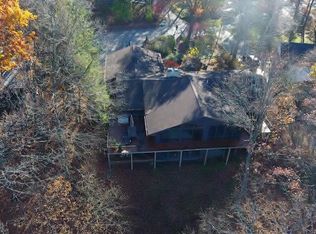 842 Tarrant Dr, Fontana, WI 53125