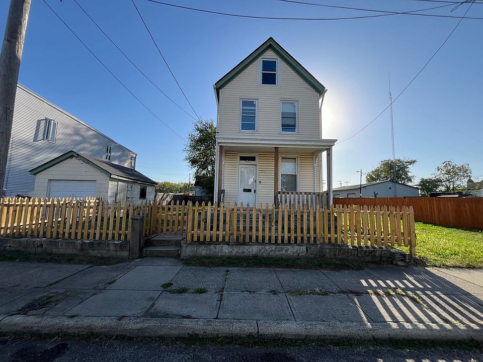 1st image of 211 Linden St