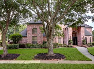 1902 Orchard Country Ln, Houston, TX 77062