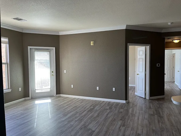 19049 E Warren Dr #207 — Photo 8