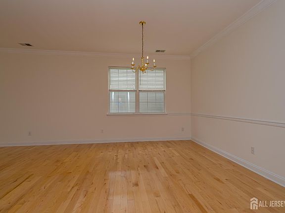 5th image of 71 Manley Rd