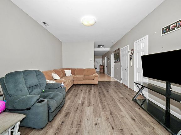 4th image of 4917 W 24th St