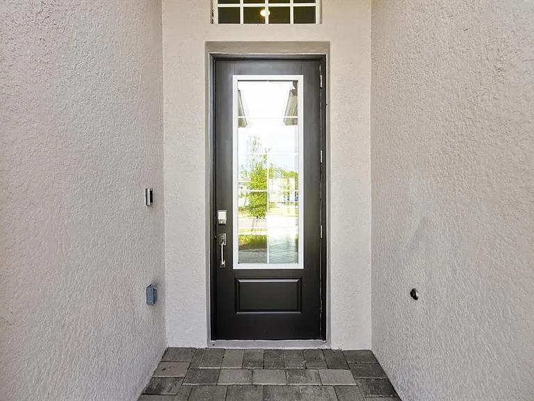 17118 Jadestone Ct — Photo 2