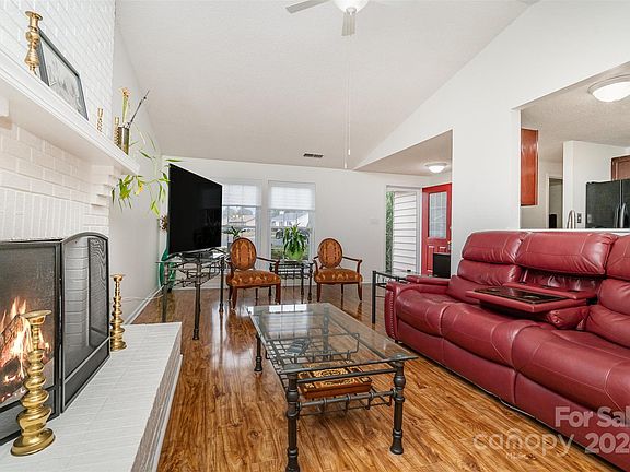 2nd image of 8342 Kapplewood Ct