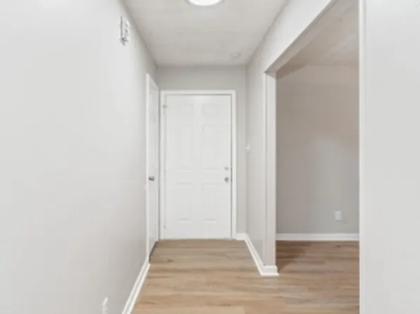 2823 Colt Dr APT 2, Knoxville, TN 37918