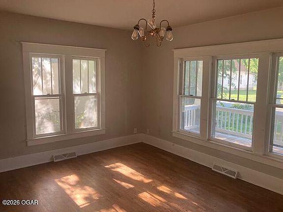 2nd image of 1227 W Austin St