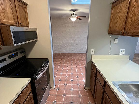 4th image of 54 S Broadway St APT 16