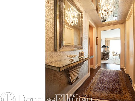 4th image of 151 E 58th St APT 38C