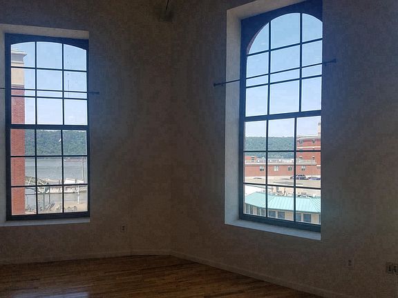 5th image of 92 Main St APT 308