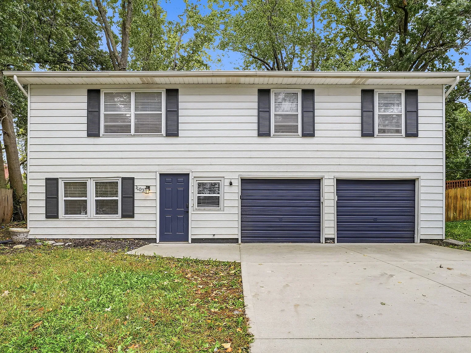 3 bed, 1320 sqft, $1,945 — Photo 1
