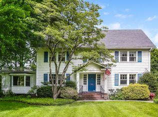 980 Edgewood Ave, Pelham, NY 10803