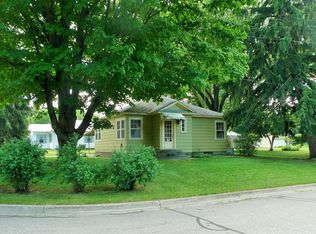 75 Wellworth Ave, Springfield, MI 49037