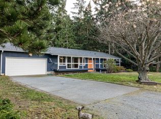 1914 Island View Rd, Oak Harbor, WA 98277
