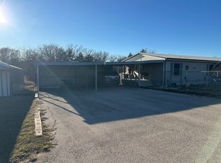 6005 Vinery Ln, Joshua, TX 76058