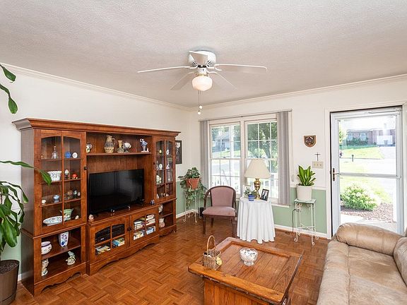 4th image of 2039 Fieldale Pl