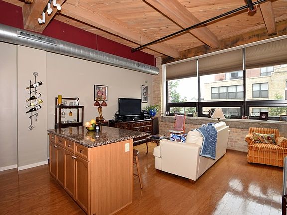 4th image of 234 E Reservoir Ave Unit 306
