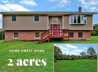 19 Coho Ln, Bear Creek Township, PA 18702