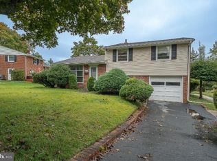 331 Candlewood Rd, Broomall, PA 19008