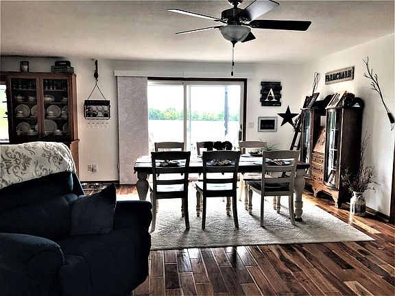 3rd image of 2367 Mindy Ln