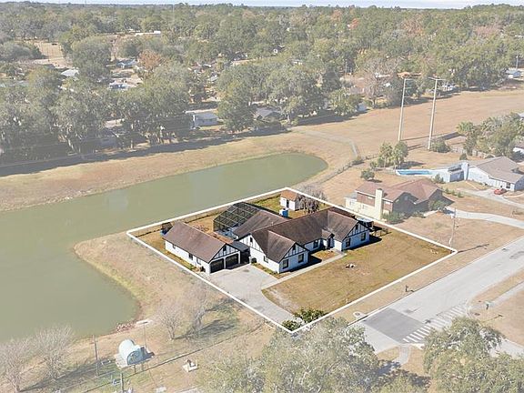 5th image of 1166 SE 44th Ave
