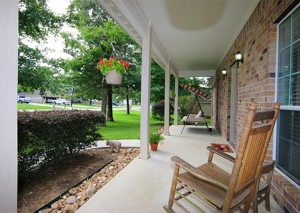 1st image of 10901 Forest Creek Dr