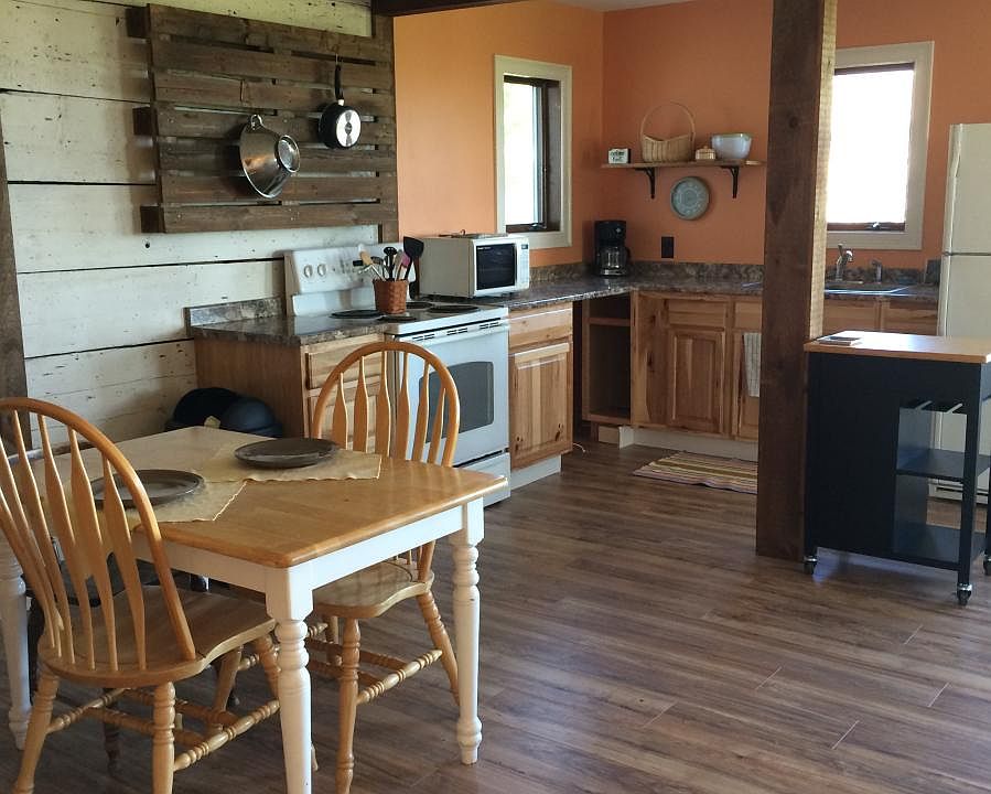 DINING AND KITCHEN