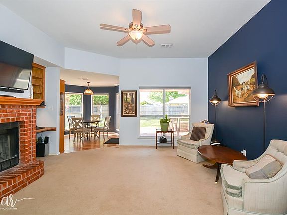5th image of 4109 Karen Dr