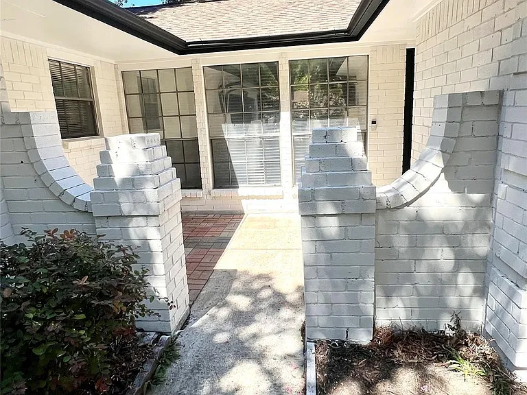2719 Tinechester Dr — Photo 16
