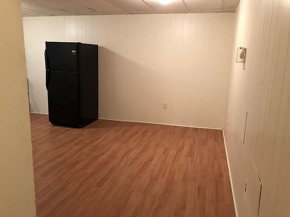 4th image of 721 E Lincoln Hwy APT A