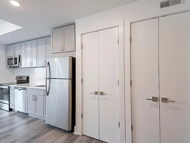 1245 Ridge Avenue — Photo 31