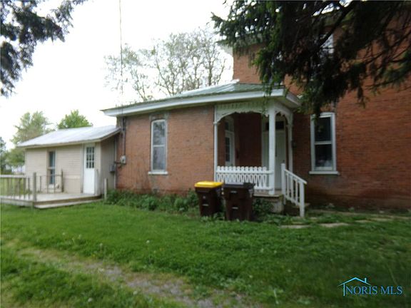 4th image of 204 Pearl St