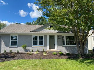 2892 Westmoor Rd, Rocky River, OH 44116