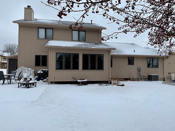 2nd image of 4044 Sally Dr NE