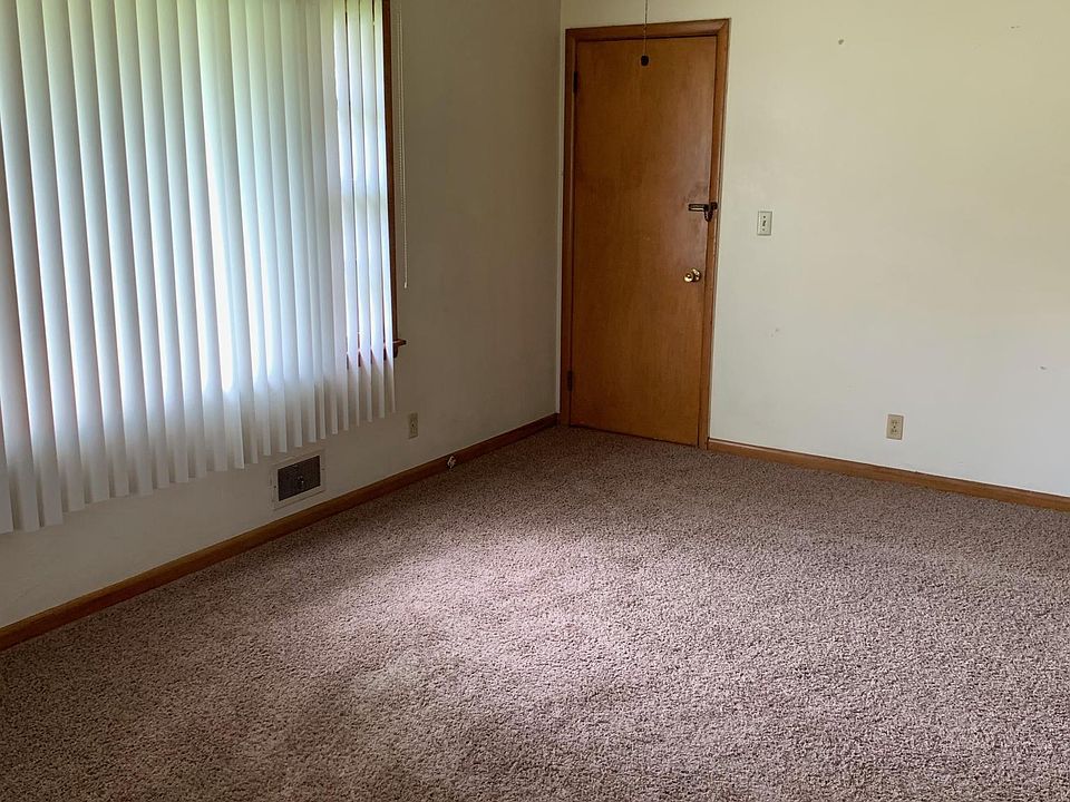 1st image of 529 Fairview Blvd