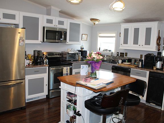 4th image of 65 Village Green Road