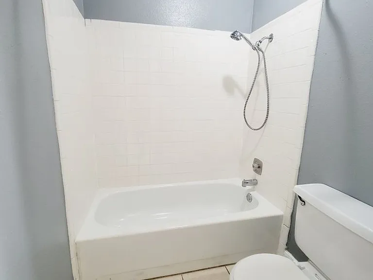 8607 Crystal Cove Cir — Photo 13