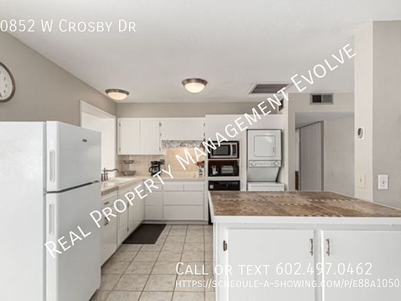 3rd image of 10852 W Crosby Dr