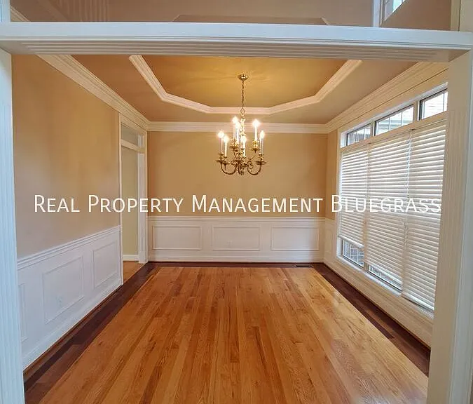 1221 Birmingham Ln — Photo 4