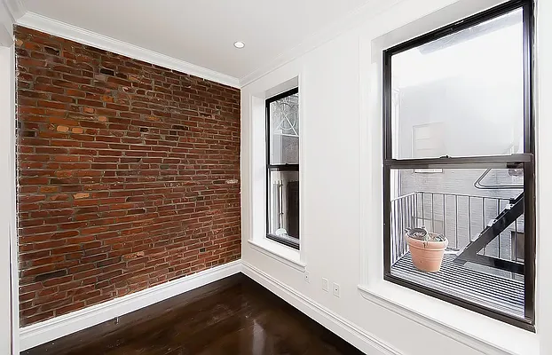 Rented by Avenues Real Estate | media 23