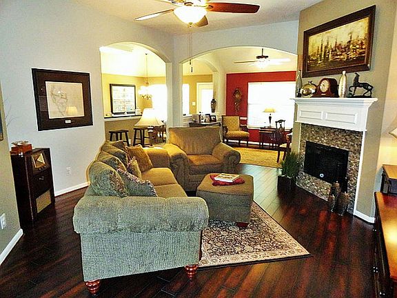 4th image of 11114 Creekline Glen Ct