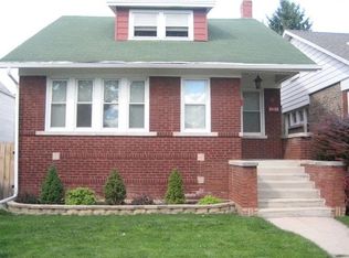 4936 W Warwick Ave, Chicago, IL 60641